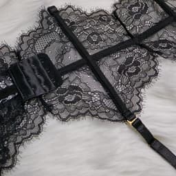 Sexy Lingerieset – Eternal Seduction – Erotisch & Verleidelijk – Luxe Kant – Jarretel Set – Sensuele Kanten Lingerie – Verstelbare Bandjes – Vrouwelijk – Lingerie Erotisch – Lingerie Sexy setje – Maat S, M, L en XL — thumbnail 14