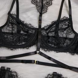 Sexy Lingerieset – Eternal Seduction – Erotisch & Verleidelijk – Luxe Kant – Jarretel Set – Sensuele Kanten Lingerie – Verstelbare Bandjes – Vrouwelijk – Lingerie Erotisch – Lingerie Sexy setje – Maat S, M, L en XL — thumbnail 15
