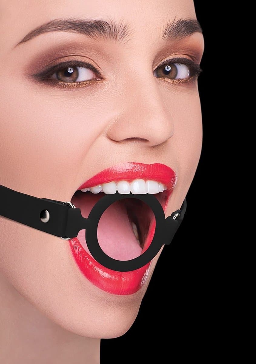 Silicone Ring Gag - With Leather Straps - Black — afbeelding 1