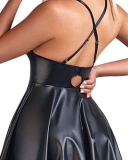 Latex Wetlook Sexy Jurkje – Lingerie Erotisch – Zwart – Lingerie Setje – Luxe Lingerieset – Leren PU Lingerie Jurkje – Leatherlook – Verleidelijk & Mysterieus – Inclusief Chocker – Kinky – BDSM – Festival Outfit – Clubwear – Wasteland – S, M, L, XL — thumbnail 9