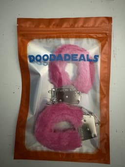 Doodadeals® - Handboeien Erotiek - Metaal - Seks - Roze Imitatie Bont - Inclusief 2 Sleutels — thumbnail 2
