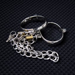 Nooitmeersaai - Enkelboeien met ketting - Metaal - 5,5 x 4,5 cm - incl. hangsloten en sleutels — thumbnail 3