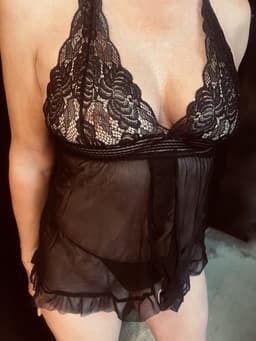 Sexy Lingerie - Erotische Elegante Babydoll Transparant met Kant - Openvallend met bijpassende String - Sexy Teddy - Erotiek - Valentijnsdag Cadeau Voor Hem & Haar - Zwart - Maat M-L — thumbnail 2