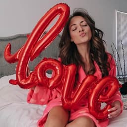 Hart Ballonnen Set - Valentijn Decoratie - Romantische Sfeer - Inclusief Rozenblaadjes - 30+1 Stuks - Rood — thumbnail 3