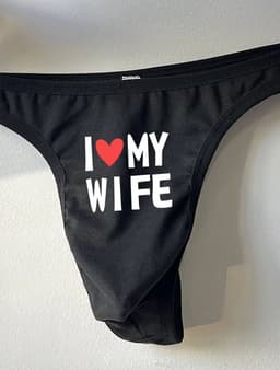 Sexy Zwarte Heren String – Lage Taille, Ademend Ondergoed met I Love My Wife Print — thumbnail 4