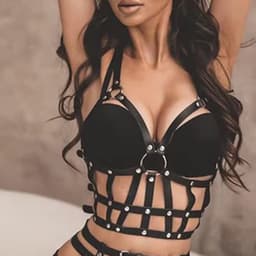 Sexy Lingerieset – Complete Bondageset – Inclusief Masker, Body, Jarretelgordel met Been Straps – Zwart – BDSM – Fetish Lingerie – PU Leer – B.I.T.C.H. – Wasteland – Sexy Lingerie – Kinky Lingerie – Erotische Lingerie – Dare to Undress – One Size — thumbnail 14