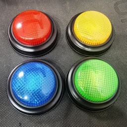 Spel Antwoord Zoemer - Quiz Geluidsknop - Spelshow Thuis - Vier Verschillende Geluiden - 9x9x3.5cm Per Knop — thumbnail 5
