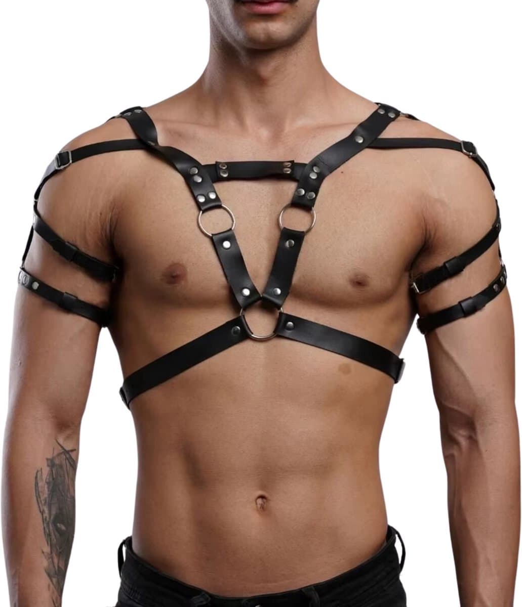 Sexy Heren Harnas Bovenlichaam – Verstelbaar Bondage Harnas - Kunstleer met Ringen – One Size - Erotiek & Bondage - Riem Voor Mannen - BDSM Sex Toys — afbeelding 1