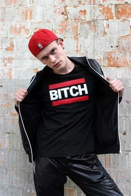 Sk8erboy bitch t-shirt 2xl — thumbnail 1