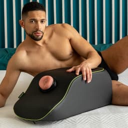 Liberator - Fleshlight On a Mission — thumbnail 4