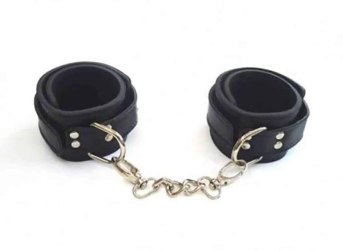 Handboeien Zwart Leer - Polsboeien BDSM Accessoires - Verstelbare Bondage Handboeien - Leather Handcuffs - One Size - Fetish Accessoire - La Nuita — afbeelding 1