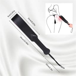 BDSM Spanking Paddle - Liefdeszweep Zwart/Rood - Erotische SM Zweep van Kunstleer - Rollenspel voor Koppels — thumbnail 4