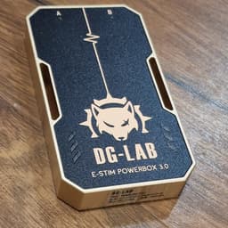 Dungeon Lab Coyote 3.0 E-Stim Powerbox — thumbnail 3
