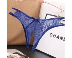 Sexy String met Open Kruis - Blauw - Ontwerp met Kant - Erotisch Design met Strik - One Size String - Dames Onderbroek - Lingerie / Ondergoed