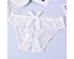 Sexy Slip met Kant - Open Kruis - Wit Kant - Erotisch Design met Bloemen en Strik - One Size String - Dames Onderbroek - Lingerie / Ondergoed
